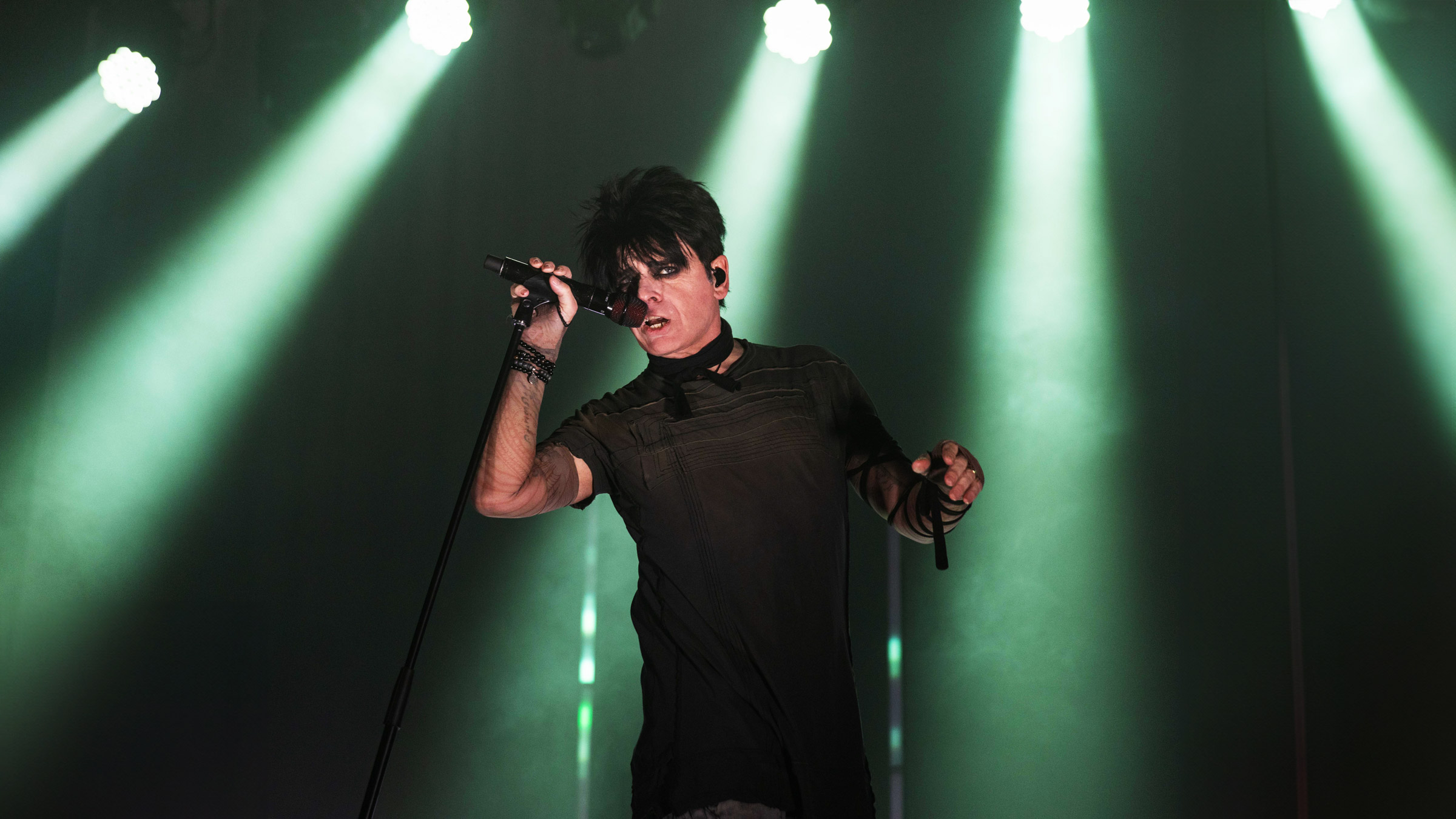 Gary Numan live